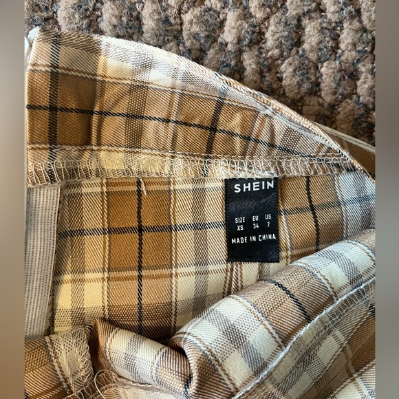 Shein Stylish Wide Leg Pants - Picture 3 of 3